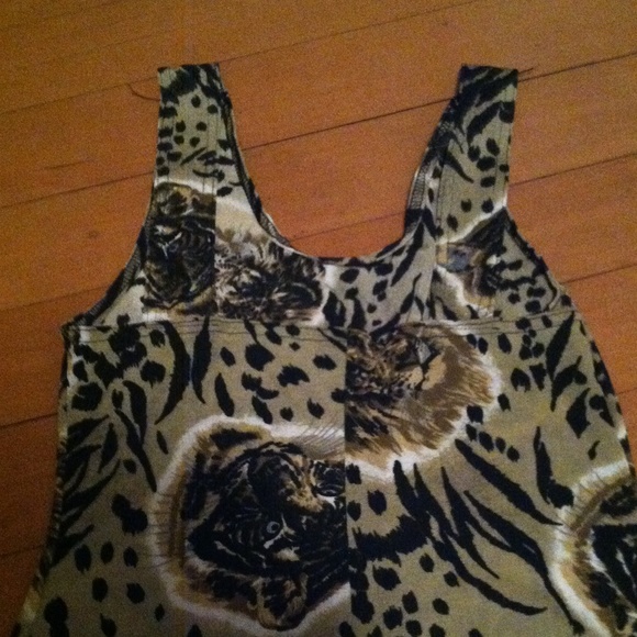 Dress - Picture 3 of 3