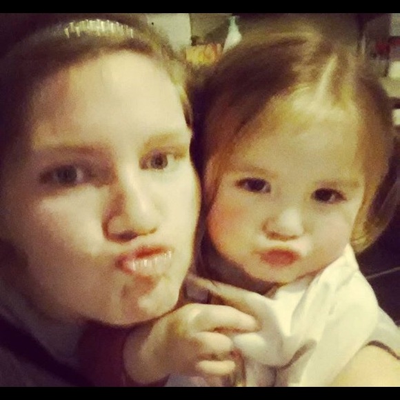 Meet your Posher, Elizabeth - Picture 10 of 13