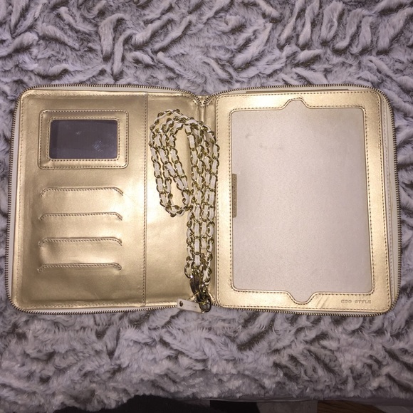 iPad case - Picture 2 of 2