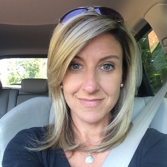 Meet your Posher, Gina