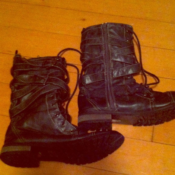 Leather boots
