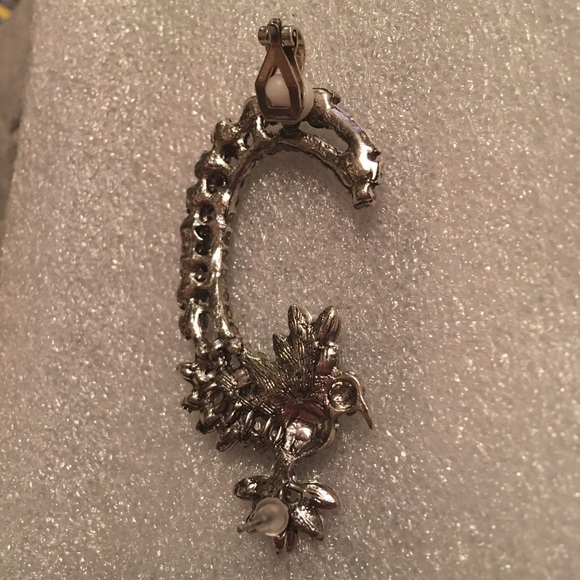 (G1) Humming Bird Cuff Earring - Picture 2 of 3