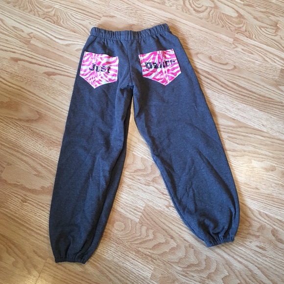 Gray sweatpants w/ pink zebra pockets
