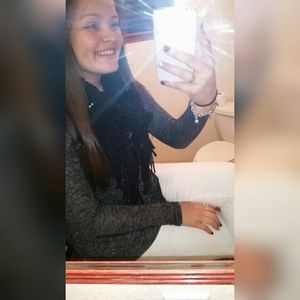 Meet your Posher, Alaina