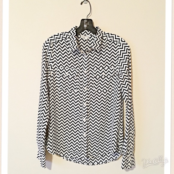 American Eagle Chevron Button Down