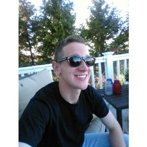 Meet your Posher, Ashton