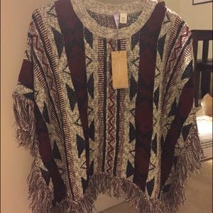 Francesca's NWT poncho