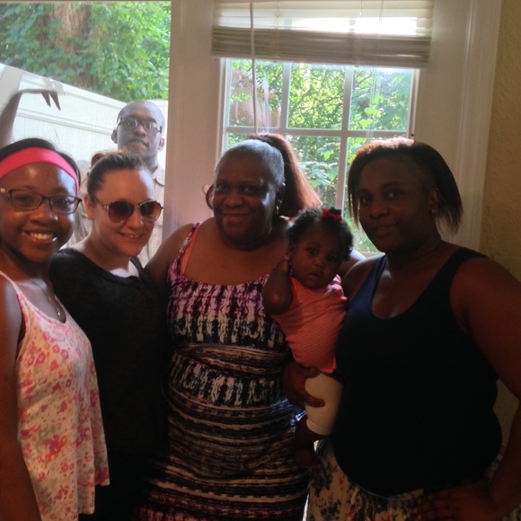 Meet your Posher, Zaria - Picture 4 of 4