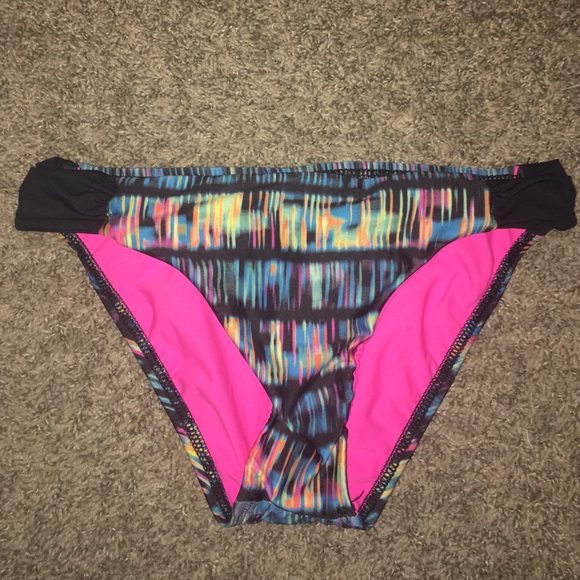 Hurley bikini bottoms size small bought at pacsun.