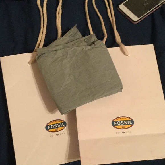 Fossil,Bath&body,JamesAvery,&Apple bags and boxes