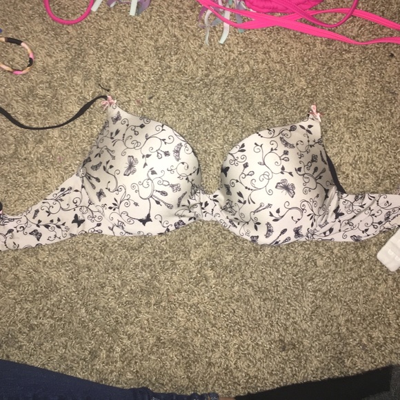 Victorias Secret push-up bra 32A