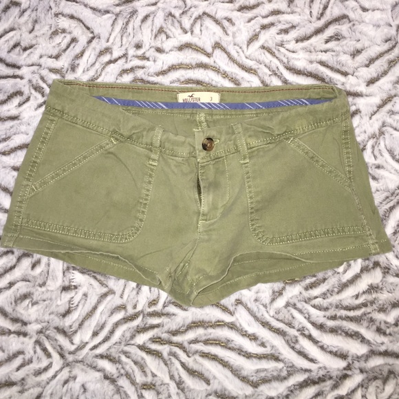 Olive green SoCal stretch Hollister shorts