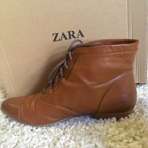 Zara | Cognac lace up flat booties