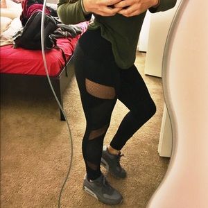 ON HOLD Mesh Workout Leggings NWOT