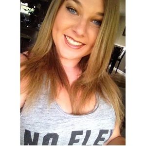 Meet your Posher, Kaylie
