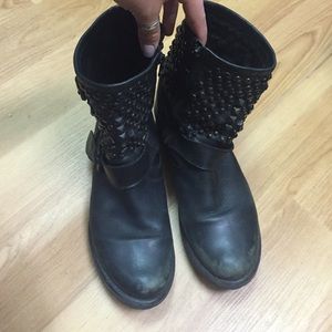 Steve Madden black studded boots women's size 9.5