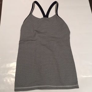 Black and white Lululemon tank