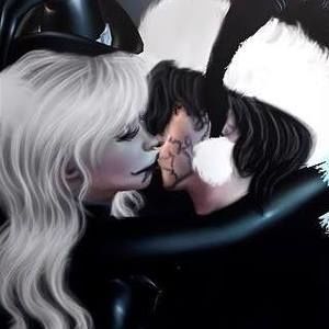 Meet your Posher, Charli