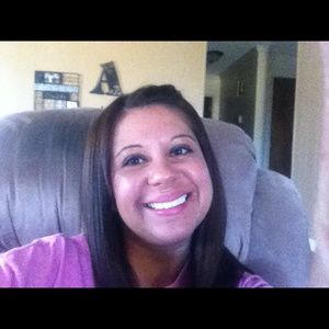 Meet your Posher, Debbie