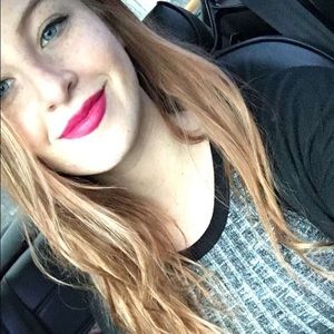 Meet your Posher, Lily