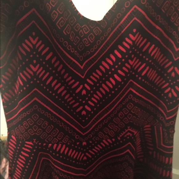 Black and red dress, never worn. Size XL