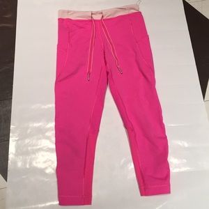 Two tone Capri Lululemon pink leggings