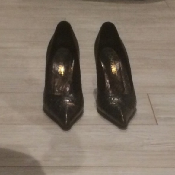 CHANEL vintage snake skin heels - Picture 3 of 3