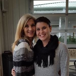 Meet your Posher, Kayla