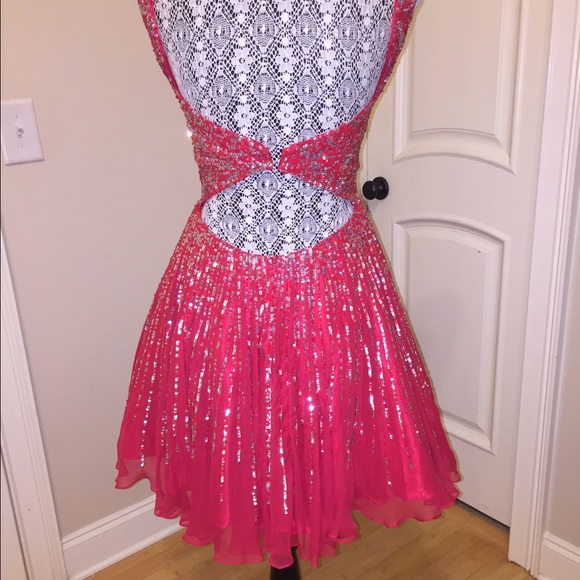 Sherri hill, red formal dress.