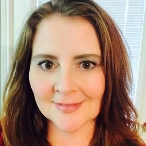 Meet your Posher, Carrie