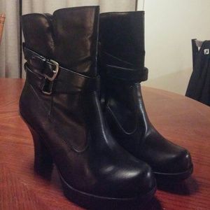Ankle boots