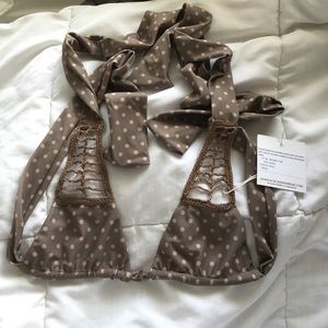 Acacia Secrets top in Puka