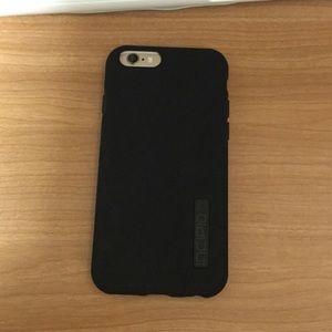Black Incipio iPhone 6/6S case
