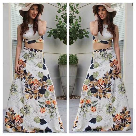 🎉2X HOST PIC🎉FLORAL CROP TOP MAXI SKIRT BOHO SET - Picture 4 of 16