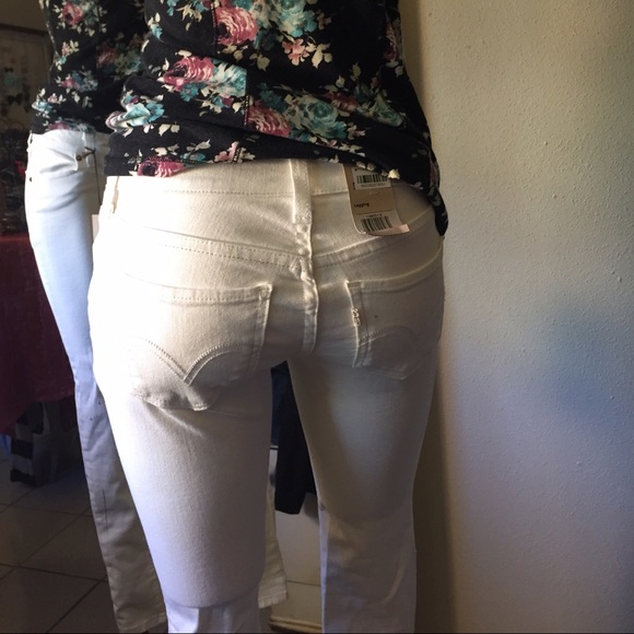 White and Dark Denim Levis Bundle