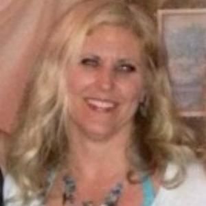 Meet your Posher, Stacy