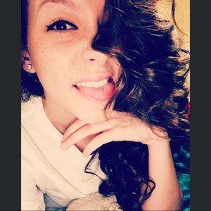 Meet your Posher, Serrae