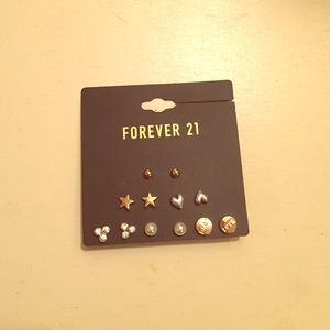 Forever 21  gold/cream earrings