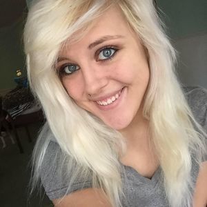 Meet your Posher, Alexandra