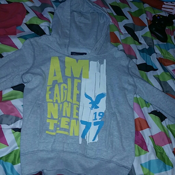 Gray American eagle 3/4 sleeve hoodie- like new
