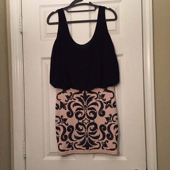 Black and cream Lipsy dress with sequin detailing