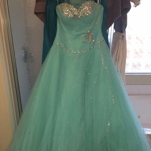 Aqua Quinceañera dress
