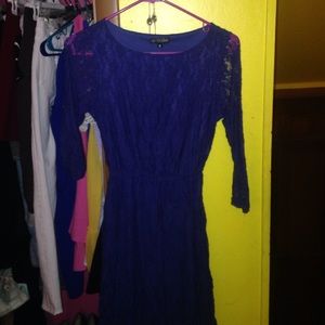 Dark blue lace dress 2/3 sleeves