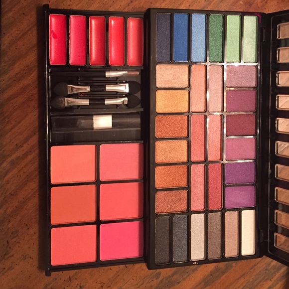 Sephora Makeup Beauty Gems Simply Perfect 46 Piece Kit Poshmark