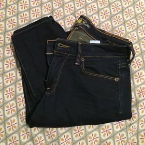 NWOT. Lucky Brand Sofia Skinny Jeans in Dark Wash.
