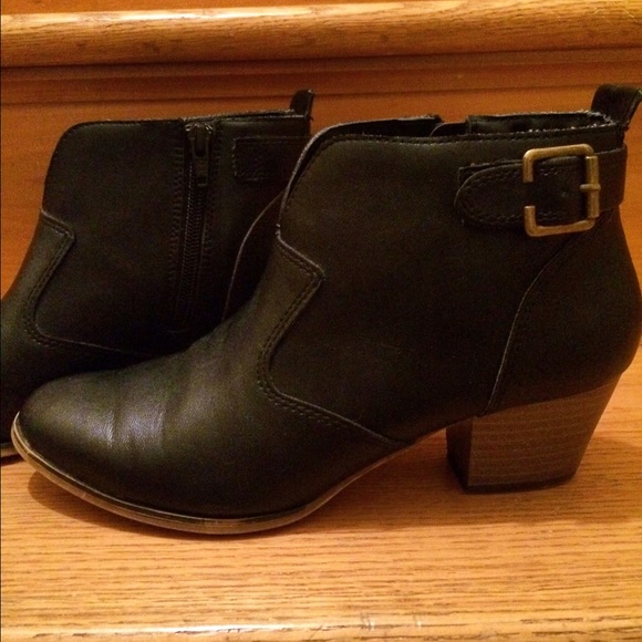 Apt. 9 Shoes - Ankle booties