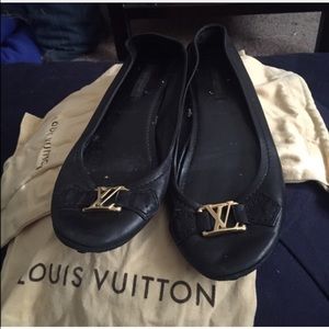 HOLD• FIRM PRICE • LOUI VUITTON FLATS