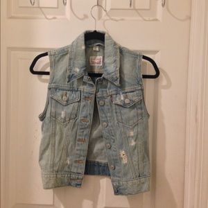 Levi Light Wash Jean Vest