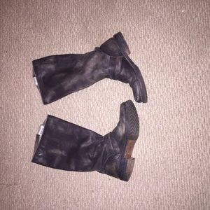 Frye Veronica Grey boots