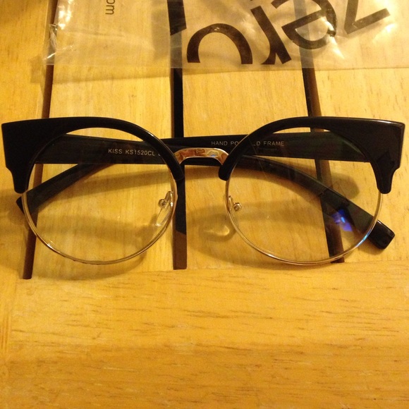 Fashion Glasses.